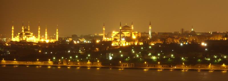 Fotoğrafı 01.02.2009 tarihinde, gece 2 civarı çektim.